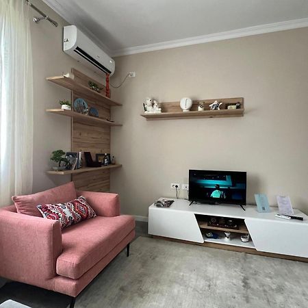 Apartament Cozy Flat Near Air Albania Stadium 1 Tirana Zewnętrze zdjęcie